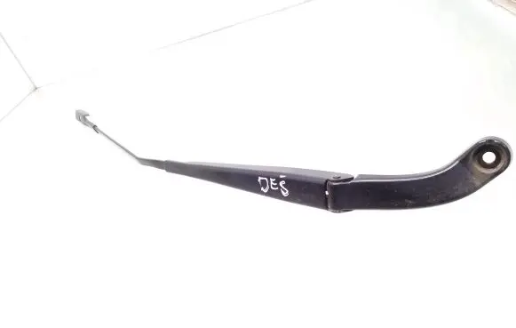 Audi A3 S3 8V Front wiper blade arm 3392126113 8V1955408
