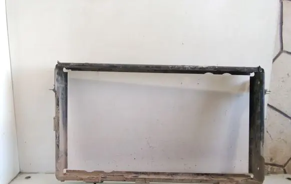 Land Rover Discovery Radiator support slam panel