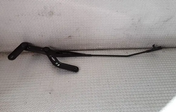 Ford C-MAX I Front wiper blade arm 3M5117526CE