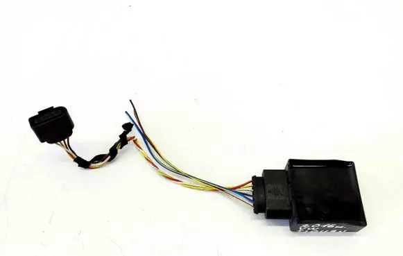 Volkswagen Tiguan Fuel injection pump control unit/module 5Q0906121M