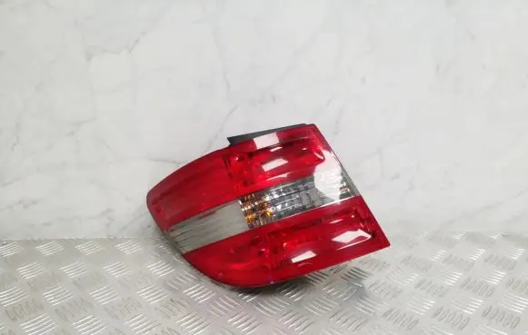 Mercedes-Benz B W245 Rear/tail lights A1698202564