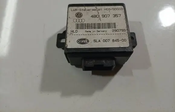 Audi TT Mk1 Light module LCM 4B0907357