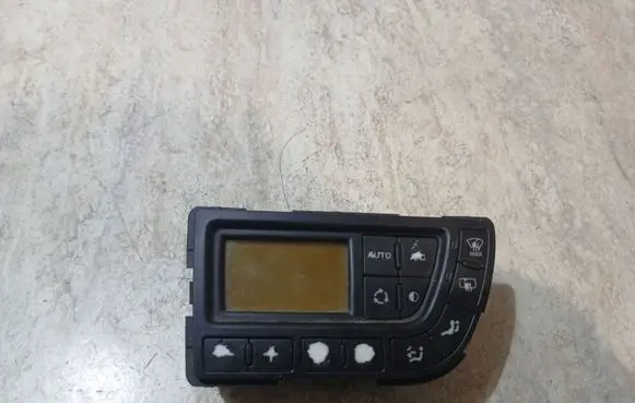 Citroen C4 Grand Picasso Climate control unit 9650868877