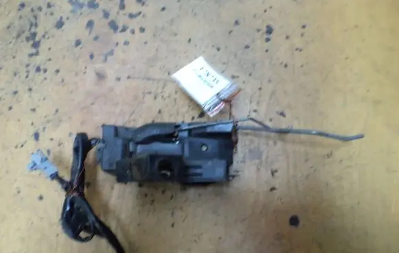 Toyota Avalon XX10 Front door lock