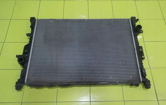 Volvo S60 Coolant radiator 31368082 PP210