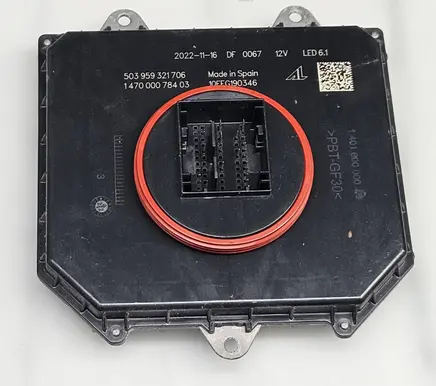 Iveco Daily 6th gen Headlight ballast module Xenon 503959321706 10EEG190346 147000078403