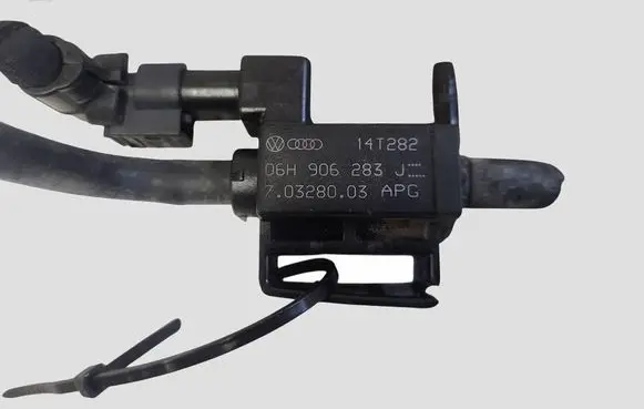 Audi A3 S3 8V Turbo solenoid valve 06H906283J