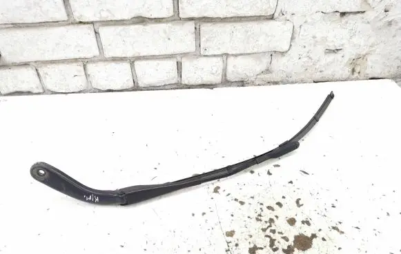 BMW 4 F36 Gran coupe Front wiper blade arm 7297553