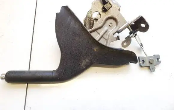 Handbrake/parking brake lever assembly