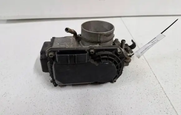 Honda Civic Throttle body valve GMA8A