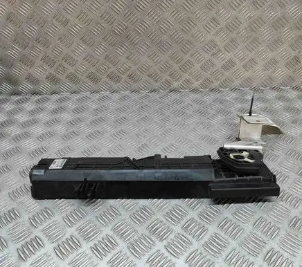 BMW 4 F32 F33 Radiator support slam panel bracket 7600536