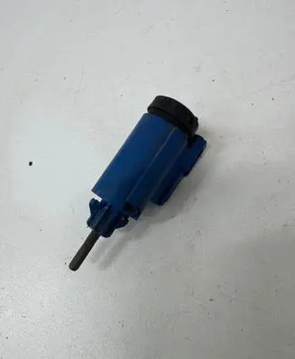 Audi A4 S4 B6 8E 8H Clutch pedal sensor 8E0927189 19322005 2083