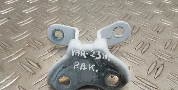 Toyota Yaris XP210 Front door lower hinge 