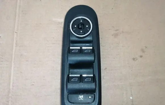 Ford Mondeo MK IV Electric window control switch 7S7T14A132AB