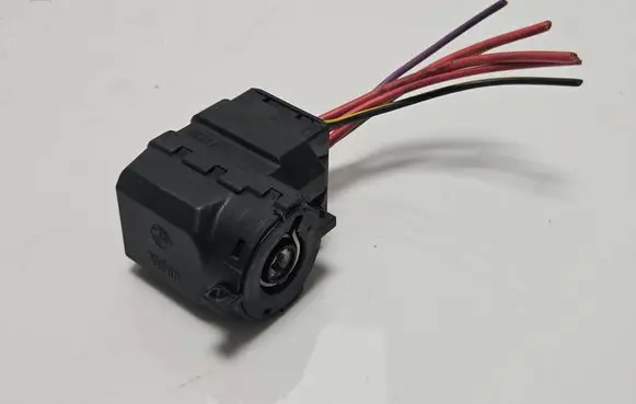 BMW 7 E38 Ignition lock contact 8363706