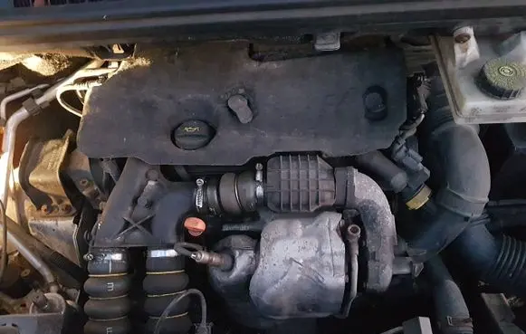 Peugeot 3008 I Engine swap 9HR DV6C