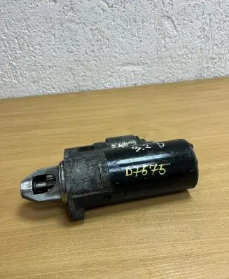 Mercedes-Benz E W211 Starter motor 0001115021 D7575