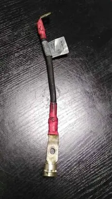 BMW 7 E38 Positive cable (battery) 2247665