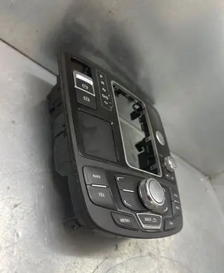 Head unit multimedia control