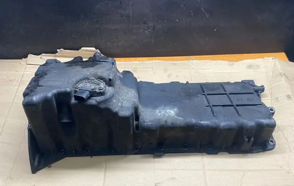 BMW 5 E39 Oil sump 22486459