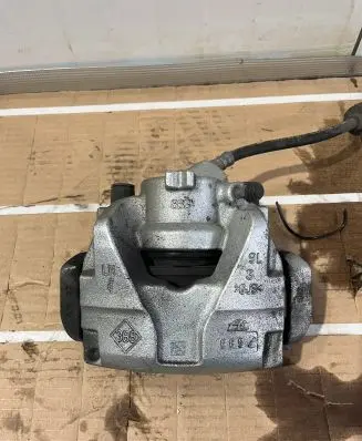 Renault Clio V Front brake caliper 11817100221