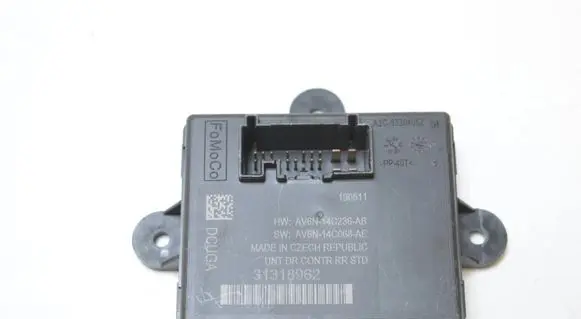 Volkswagen Touareg I Door control unit/module 31318962