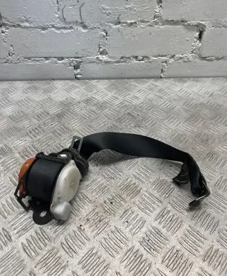 Opel Agila B Rear seatbelt C7026