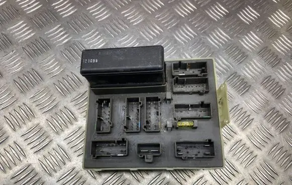 Ford Focus BSM Control unit 518234604 98AG14A073AE