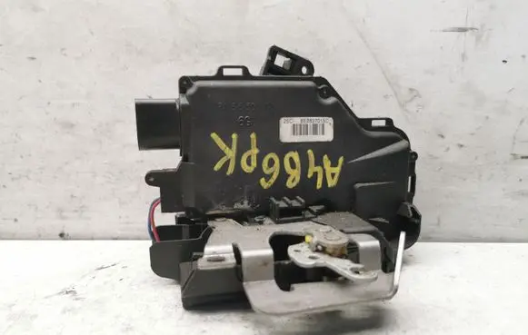Audi A4 S4 B6 8E 8H Front door lock 8E2837015C