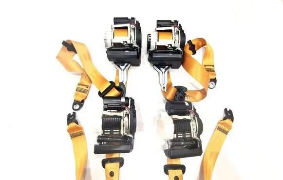 Audi e-tron Set of seat belts 4KE857705 4KE857706 4KE857805