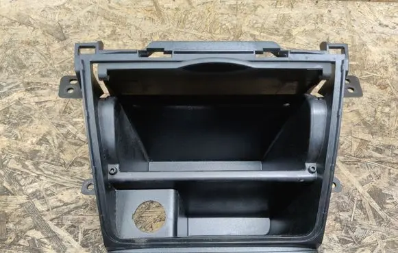 Suzuki SX4 Glove box 7383079J1