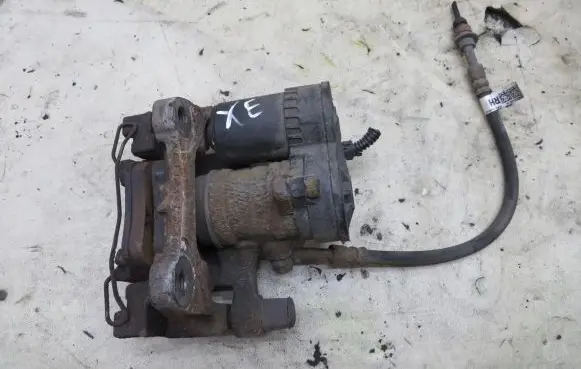 Jaguar XE Rear brake caliper FK72-2K327-BE