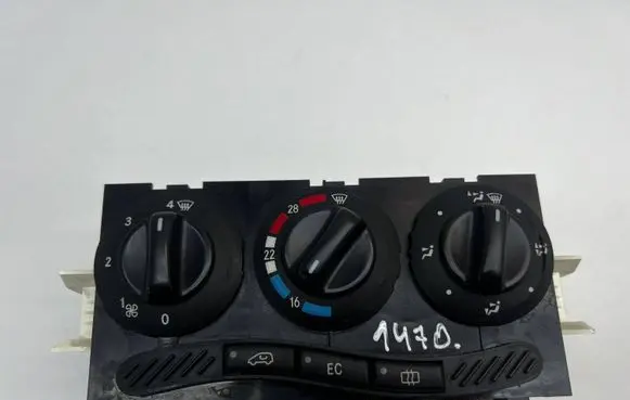 Mercedes-Benz A W168 Climate control unit 1688300485 0145099