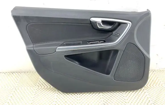 Volvo V60 Front door card panel trim