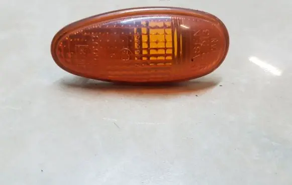Mitsubishi Pajero Sport I Front fender indicator light