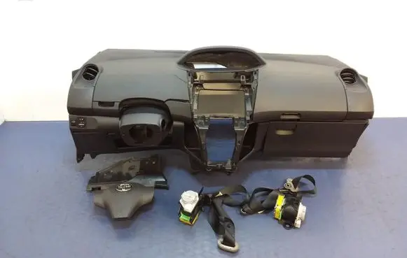Toyota Yaris Dashboard 