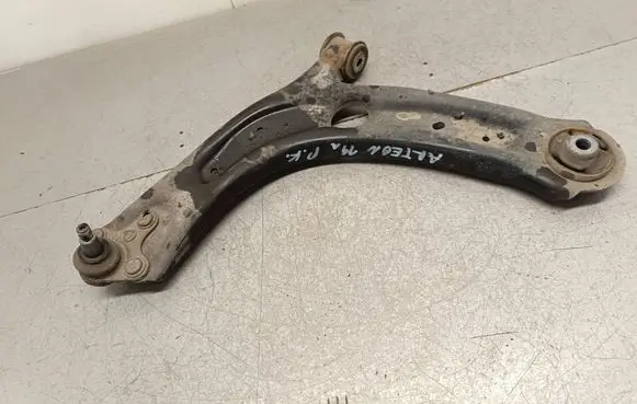 Front lower control arm/wishbone