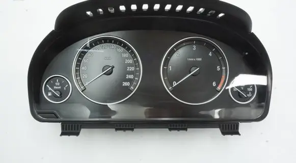 Speedometer (instrument cluster)
