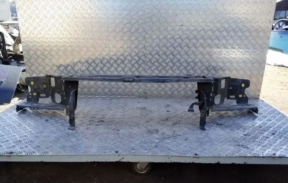 Volvo XC90 Top upper radiator support slam panel
