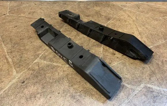 Porsche Boxster 987 Front bumper mounting bracket 98750553501 98750553601