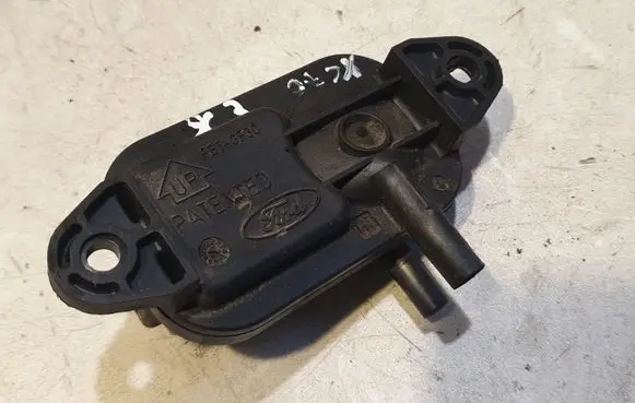 Volvo XC70 Exhaust gas pressure sensor 3M5A5L200AB