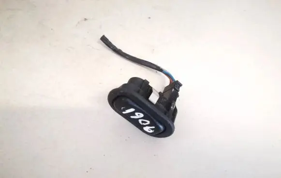 Opel Zafira A Electric window control switch 90561388 13363100