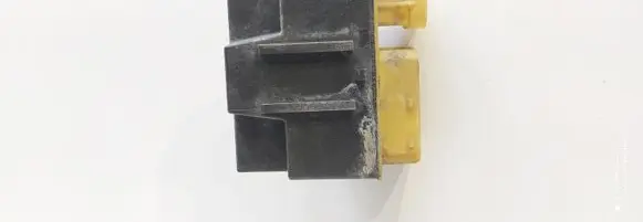 Citroen C5 Glow plug pre-heat relay 9652021180
