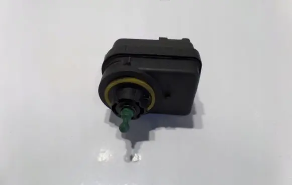 Renault Megane I Headlight level adjustment motor 7700840141