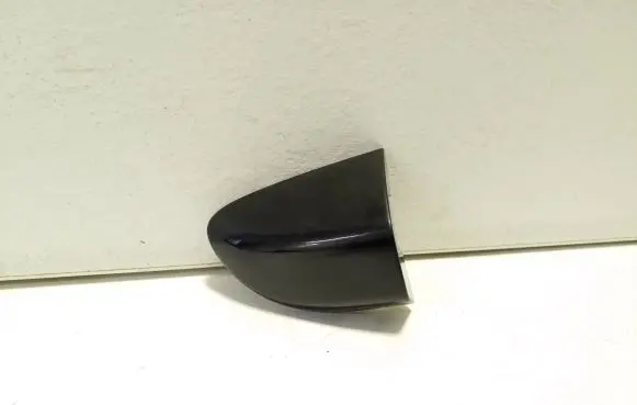 Volkswagen PASSAT B6 Front door handle cover 3C0837880