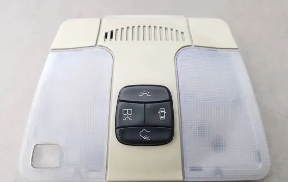 Mercedes-Benz E W210 Front seat light 148564 0760 00017D43