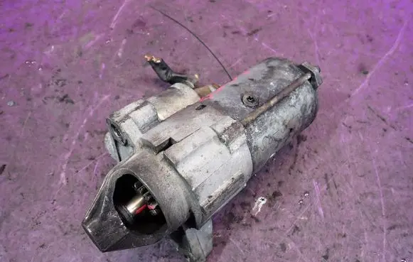Peugeot 206 CC Starter motor 