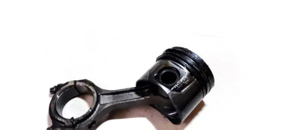 Ford Focus Piston with connecting rod 082216RI 1295