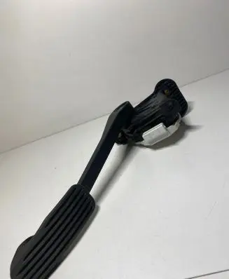 Volvo XC70 Accelerator throttle pedal 9496821 00776918 E211