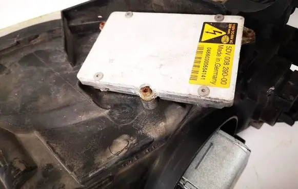 Saab 9-3 Ver2 Headlight ballast module Xenon 5DV00829000